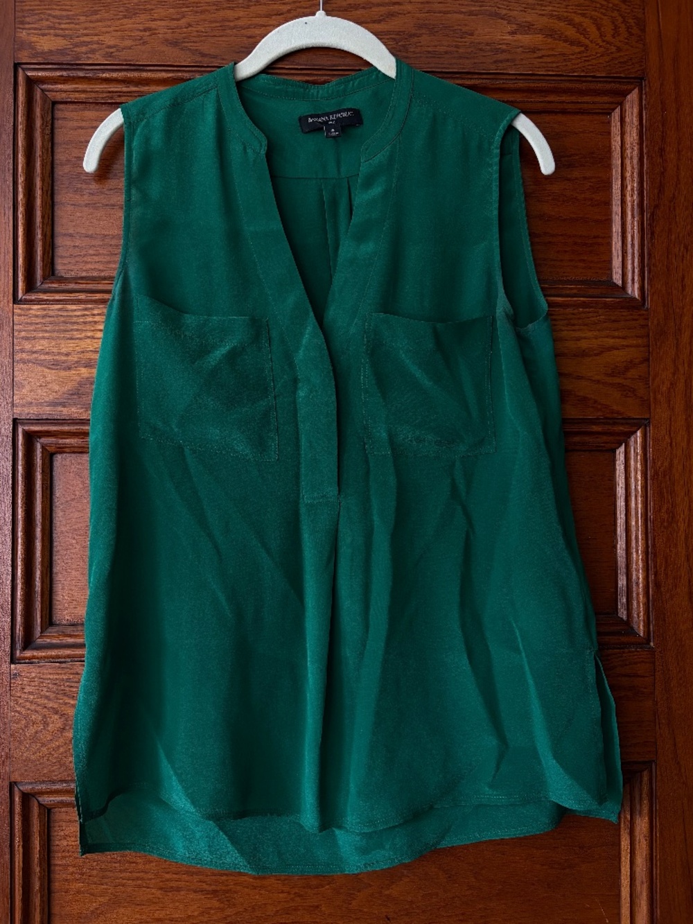 Banana Republic silk shell size small